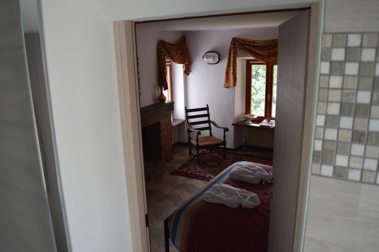 Bed and Breakfast L'Uovo E La Faina Busca Экстерьер фото