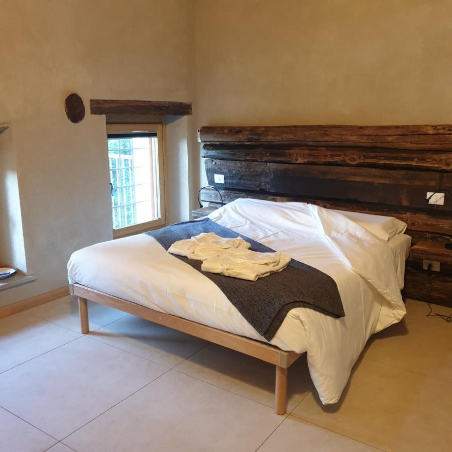 Bed and Breakfast L'Uovo E La Faina Busca Экстерьер фото