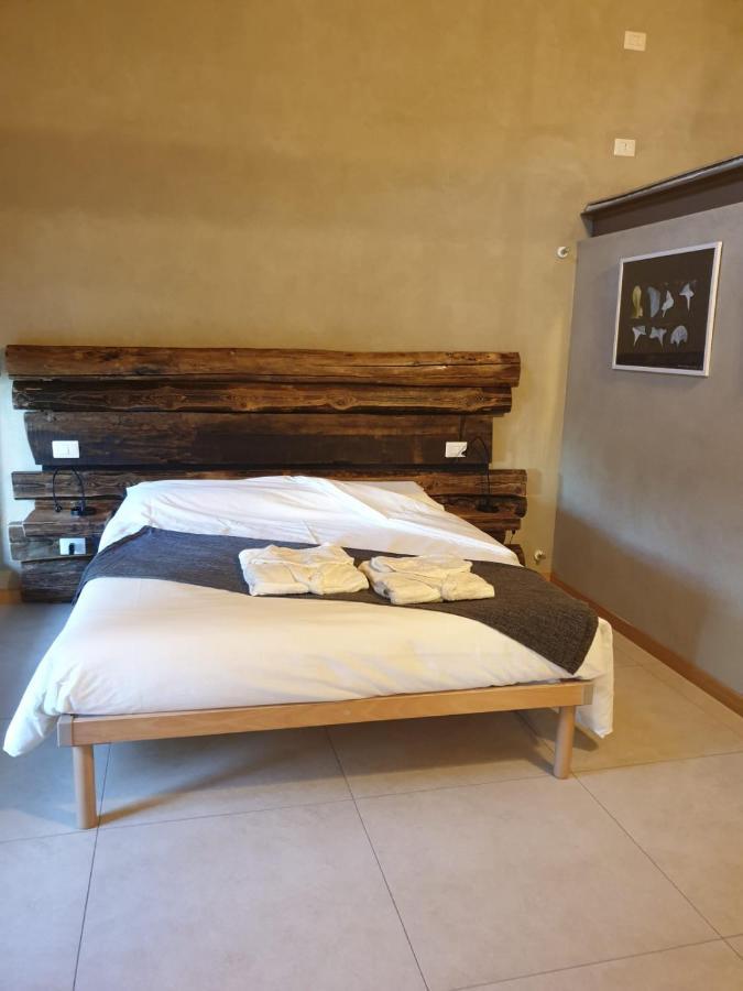 Bed and Breakfast L'Uovo E La Faina Busca Экстерьер фото